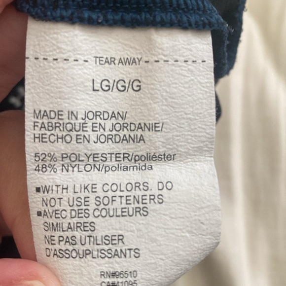 Under Armour Fitted Seamless long sleeve top size Large Navy Blue - Picture 6 of 6